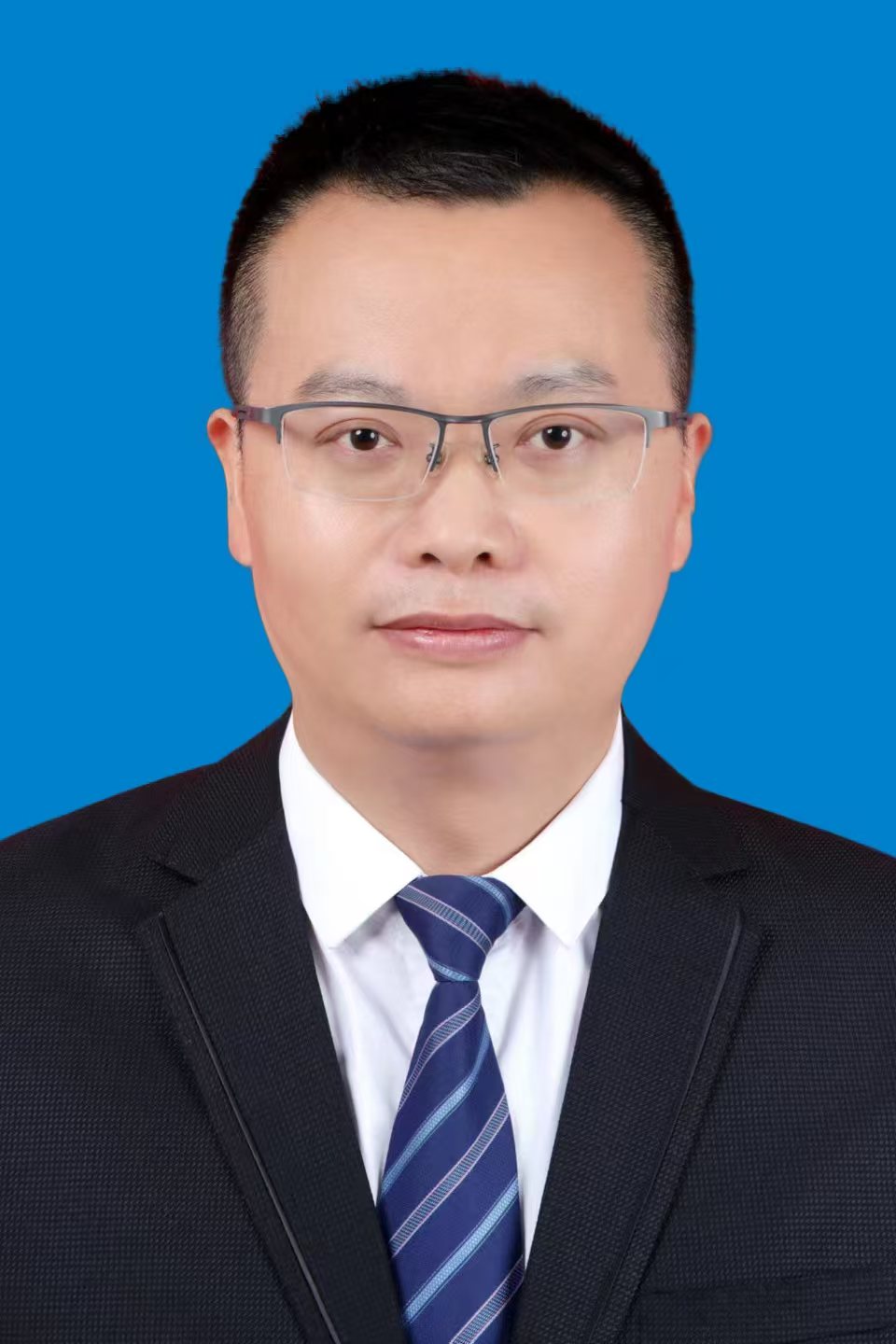 李強(qiáng)任德陽發(fā)展控股集團(tuán)有限公司董事長